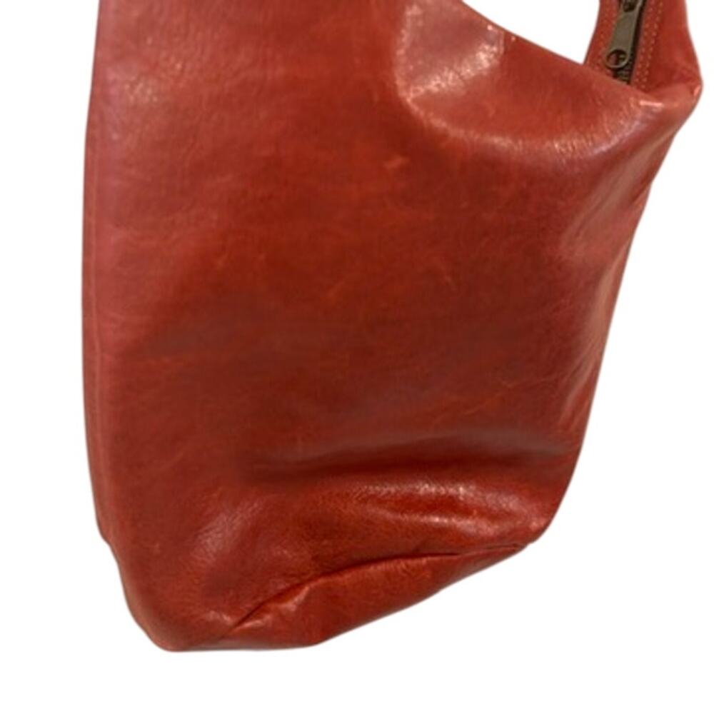 Kurier Red Leather Crossbody Bag Adjustable Strap Brass Hardware 12x11x6.5 - Picture 3 of 9